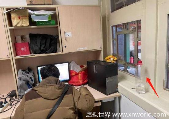 北大韦神回应:不急着找女朋友 ,喜欢用矿泉水瓶,不仅仅是因为方便!